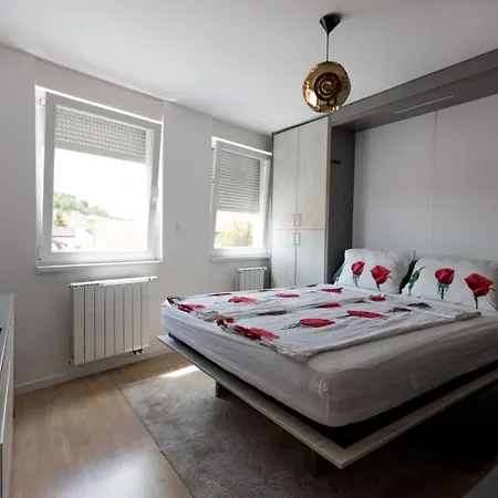 Skver Apartman *